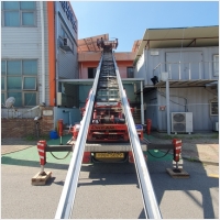 공장 자재 운반 작업-6325037